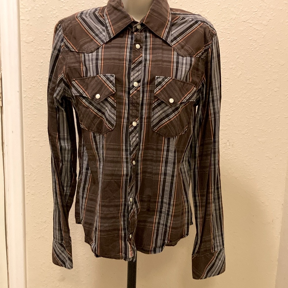 True religion woman’s pearl snap button down shirt.